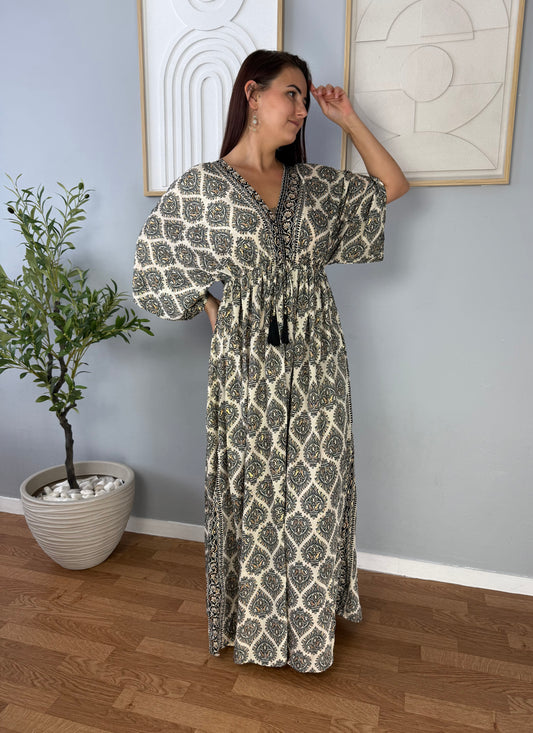 Robe Noire Manches Courtes LILA
